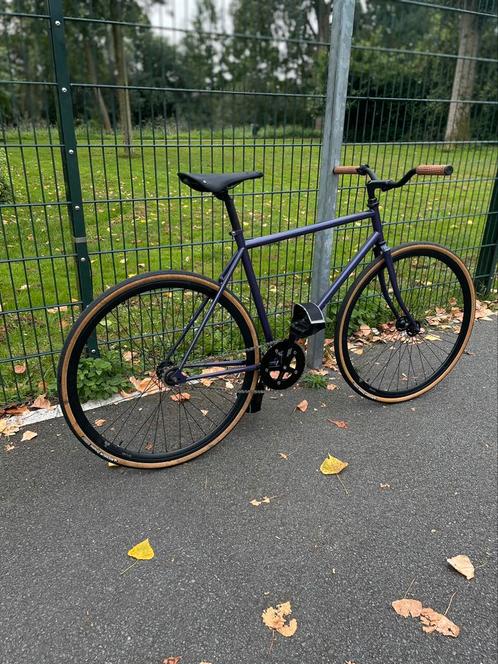 Fixie custom build, Fietsen en Brommers, Fietsen | Heren | Sportfietsen en Toerfietsen, Gebruikt, Overige merken, Minder dan 10 versnellingen