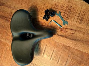 Te koop ergonomisch zadel voor dames, geen zadelpijn meer!