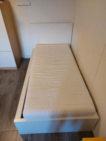IKEA bed (MALM) - afbeelding 2