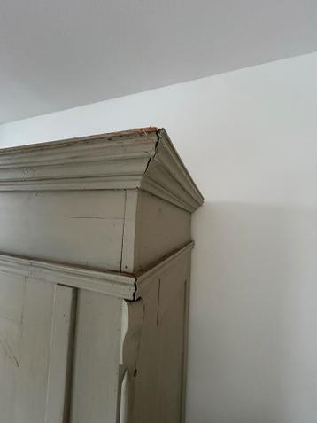 Antieke Linnenkast met Hangruimte en Planken - afbeelding 6 Antieke Linnenkast met Hangruimte en Planken - afbeelding 6