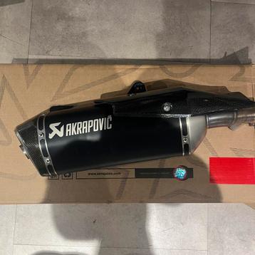 Uitlaat Akrapovic Honda X Adv 750 Zwart - Met klein plekje 