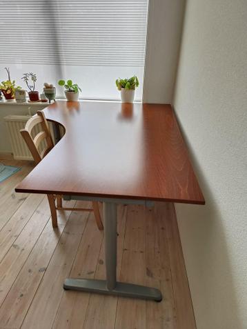 Bureau / hoekbureau van Ikea Galant - afbeelding 3 Bureau / hoekbureau van Ikea Galant - afbeelding 3