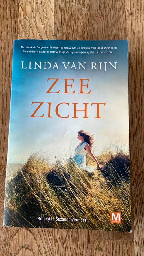 Linda van Rijn - Zeezicht, Boeken, Thrillers, Zo goed als nieuw, Nederland, Ophalen of Verzenden