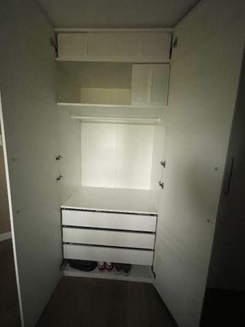 IKEA 2 witte PAX kasten 100x58x236, 200,- per kast - afbeelding 3 IKEA 2 witte PAX kasten 100x58x236, 200,- per kast - afbeelding 3