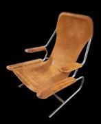 Zeldzame 50's lounge fauteuil met cognaczadelleren bekleding