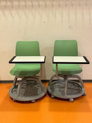 Verrijdbare multi schoolstoel met zitschaal, tafeltje,opberg