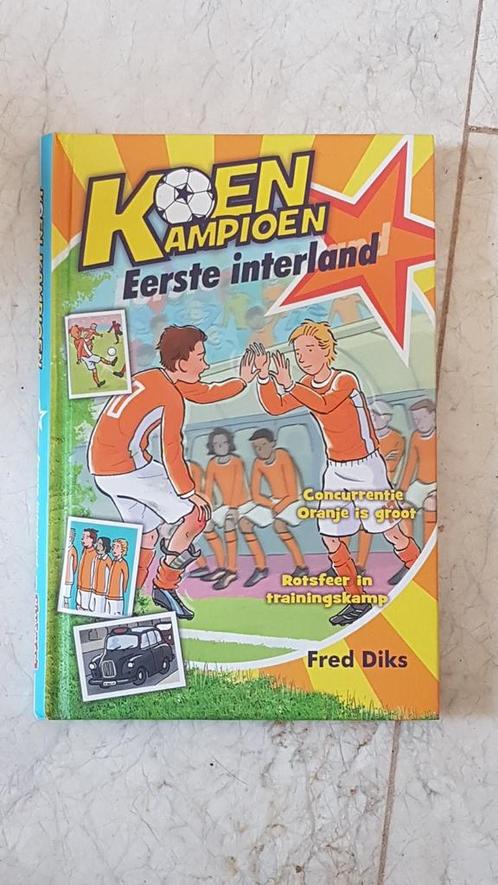 Fred Diks - Eerste interland, Boeken, Kinderboeken | Jeugd | 10 tot 12 jaar, Gelezen, Ophalen of Verzenden