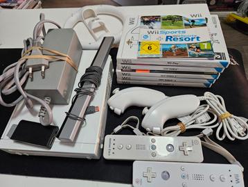Nintendo Wii met veel spellen + 2 controllers nunchuks hdmi 