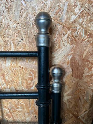 Bed spijlen IKEA SVELVIK - afbeelding 4 Bed spijlen IKEA SVELVIK - afbeelding 4