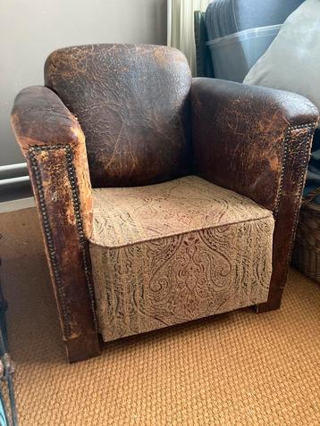 Antieke doorleefde stoel fauteuil jaren 20