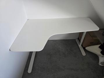Te koop: Ikea Bekant hoekbureau, wit, links,.goede staat - afbeelding 2 Te koop: Ikea Bekant hoekbureau, wit, links,.goede staat - afbeelding 2