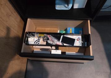 Ikea Bekant hoekbureau met ladekastje en opbergmeubel - afbeelding 7 Ikea Bekant hoekbureau met ladekastje en opbergmeubel - afbeelding 7