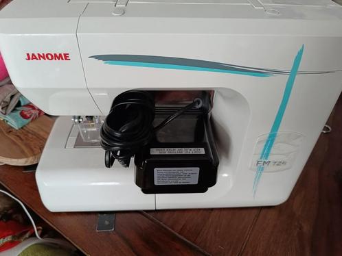 Janome FM 725 Punch , Hobby en Vrije tijd, Naaimachines en Toebehoren, Zo goed als nieuw, Ophalen of Verzenden