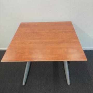 Zettoe bureau/ Schooltafel met slinger 90x80xH62-82cm, 13st - afbeelding 5 Zettoe bureau/ Schooltafel met slinger 90x80xH62-82cm, 13st - afbeelding 5