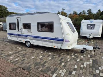 Hobby 495 UL Excellent 2008 { enkele bedden }