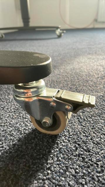 Ikea Bekant zit-sta bureau, eletrisch verstelbaar, 4 stuks - afbeelding 7 Ikea Bekant zit-sta bureau, eletrisch verstelbaar, 4 stuks - afbeelding 7