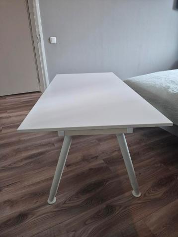 Wit IKEA GALANT bureau – niet meer verkrijgbaar in collectie - afbeelding 2 Wit IKEA GALANT bureau – niet meer verkrijgbaar in collectie - afbeelding 2