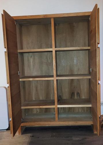 Teak houten kast - gebruikt, maar kan nog prima mee! - afbeelding 2 Teak houten kast - gebruikt, maar kan nog prima mee! - afbeelding 2