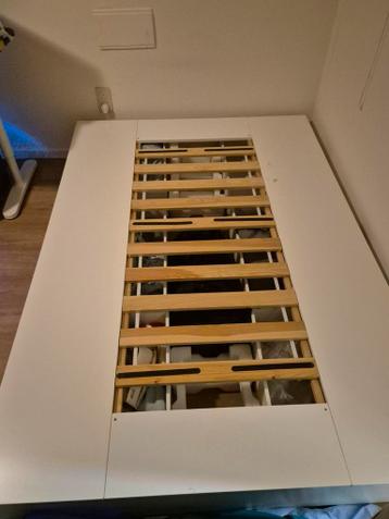IKEA Malm Bedframe 140x200 - afbeelding 4 IKEA Malm Bedframe 140x200 - afbeelding 4