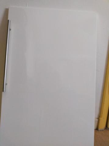 Abstrakt IKEA hoogglans koelkast deur 92/60 cm.+ Bovenk.deur - afbeelding 2 Abstrakt IKEA hoogglans koelkast deur 92/60 cm.+ Bovenk.deur - afbeelding 2