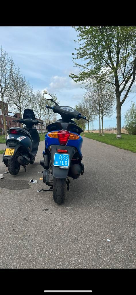 Piaggio fly, Fietsen en Brommers, Scooters | Piaggio, Zo goed als nieuw, Fly, Ophalen of Verzenden