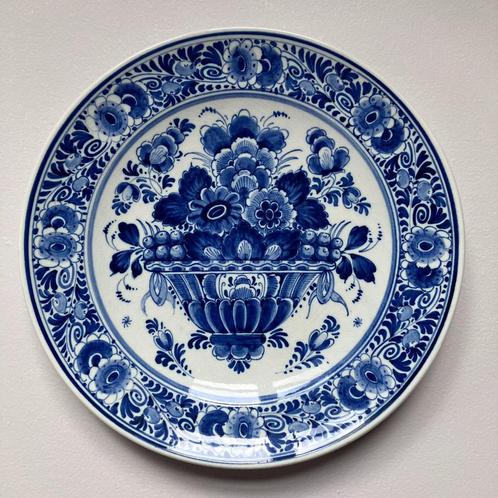 Delftsblauw sierbord van Plateelbakkerij Ram, Antiek en Kunst, Antiek | Wandborden en Tegels, Ophalen of Verzenden