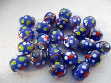 17 / blauwe bloemetjes lampwork glaskralen