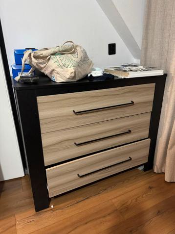 Oude babykamer meubels - kast en commodes - afbeelding 3 Oude babykamer meubels - kast en commodes - afbeelding 3