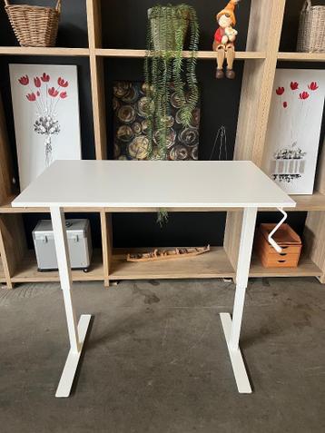 Ikea Verstelbaar zit-sta bureau met crank 120x70cm, 20 stuks - afbeelding 2 Ikea Verstelbaar zit-sta bureau met crank 120x70cm, 20 stuks - afbeelding 2