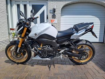 Yamaha  FZ8 . 2011 . Super netjes . Met extra s !!!!