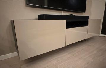 Ikea Besta TV Meubel Zwartbruin + Beige Frontjes - afbeelding 2 Ikea Besta TV Meubel Zwartbruin + Beige Frontjes - afbeelding 2