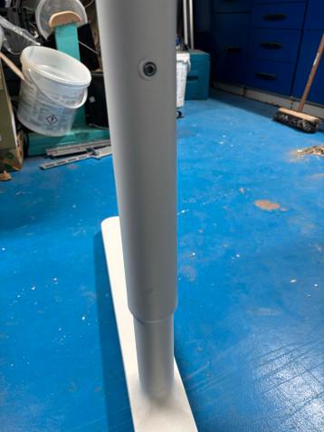 Ikea Bekant Hoekbureau - In hoogte verstelbaar - afbeelding 4 Ikea Bekant Hoekbureau - In hoogte verstelbaar - afbeelding 4