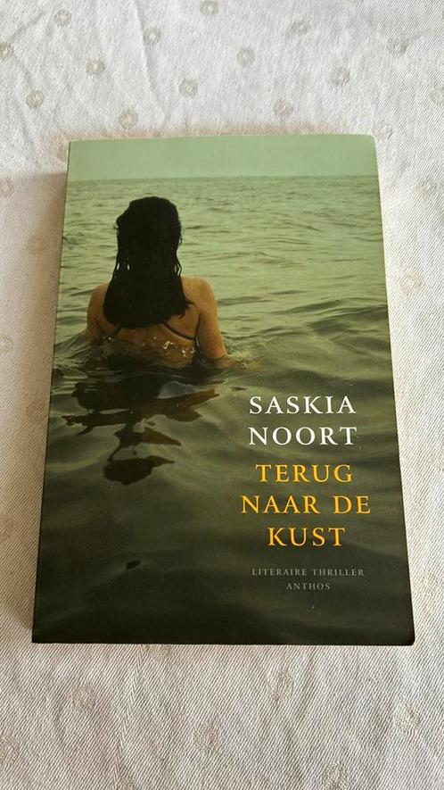 Saskia Noort - Terug naar de kust, Boeken, Thrillers, Gelezen, Ophalen of Verzenden