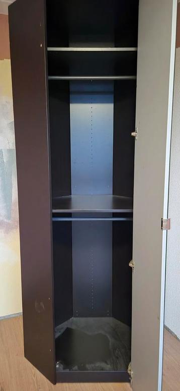 Zwarte Ikea pax hoekkast incl. Spiegeldeur - afbeelding 4 Zwarte Ikea pax hoekkast incl. Spiegeldeur - afbeelding 4