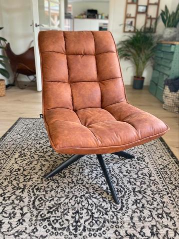 2 Jouke WOOOD fauteuils cognac nieuw 