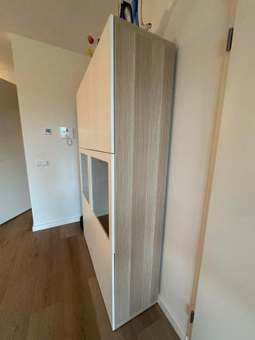 Mooie IKEA Besta Wandkast met Glazen Deurtjes - afbeelding 3 Mooie IKEA Besta Wandkast met Glazen Deurtjes - afbeelding 3