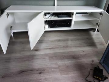 Ikea Besta tv-meubel 180x42x38cm - afbeelding 2 Ikea Besta tv-meubel 180x42x38cm - afbeelding 2