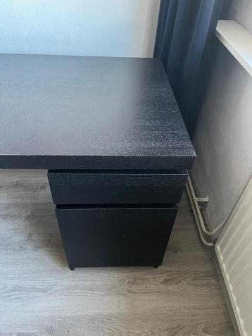 Ikea Malm bureau zwart bruin - afbeelding 3 Ikea Malm bureau zwart bruin - afbeelding 3