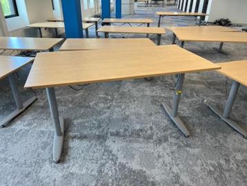 Elektrisch Kinnarps Bureau160x80xH62-85cm met kabelgoot,24st - afbeelding 8 Elektrisch Kinnarps Bureau160x80xH62-85cm met kabelgoot,24st - afbeelding 8