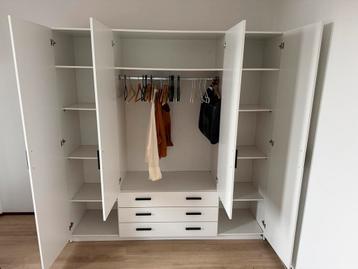 Witte Ikea Pax kledingkast 200x200 cm - afbeelding 2 Witte Ikea Pax kledingkast 200x200 cm - afbeelding 2