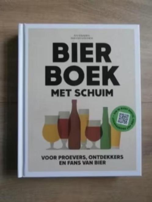 Bierboek met schuim - Ivo Thijssen, Boeken, Hobby en Vrije tijd, Zo goed als nieuw, Verzenden