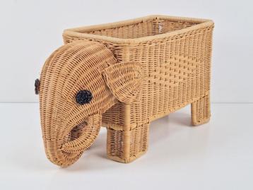 Vintage rotan olifant pitriet lectuurbak ‘70 Italië Bohemien