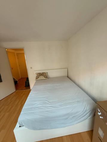 IKEA Malm bedframe - 160x200 - Zonder matras! - afbeelding 3 IKEA Malm bedframe - 160x200 - Zonder matras! - afbeelding 3