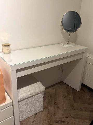Malm Ikea Make-up Tafel - Netjes! - afbeelding 1 Malm Ikea Make-up Tafel - Netjes! - afbeelding 1
