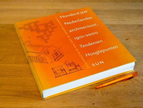 100 jaar Nederlandse architectuur 1901-2000, Boeken, Kunst en Cultuur | Architectuur, Gelezen, Architectuur algemeen, Ophalen of Verzenden