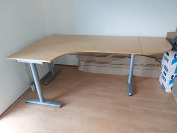 Hoekbureau - afbeelding 1 Hoekbureau - afbeelding 1
