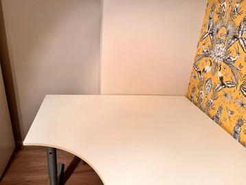 Ikea hoek bureau (type galant) - afbeelding 4 Ikea hoek bureau (type galant) - afbeelding 4