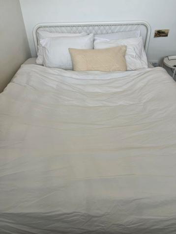 IKEA Bedframe 140x200 - Wit - Zo Goed Als Nieuw! - afbeelding 3 IKEA Bedframe 140x200 - Wit - Zo Goed Als Nieuw! - afbeelding 3