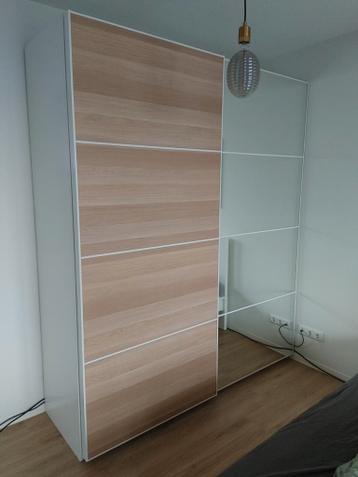 Ikea PAX kast groot met schuifdeuren - afbeelding 1 Ikea PAX kast groot met schuifdeuren - afbeelding 1