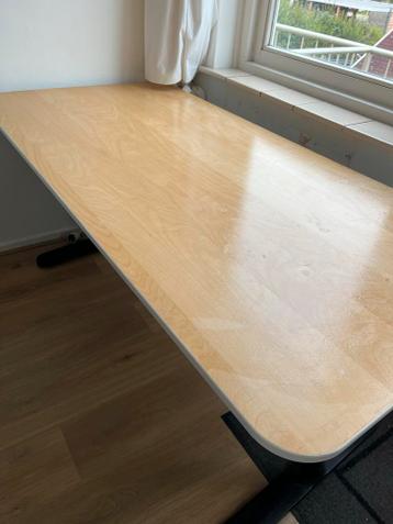 Ikea bekant bureau - verstelbare poten - afbeelding 3 Ikea bekant bureau - verstelbare poten - afbeelding 3